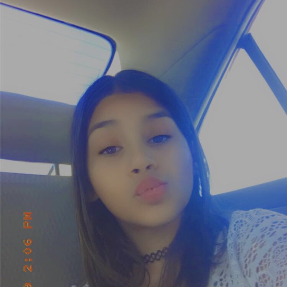 Meet your Posher, Melina